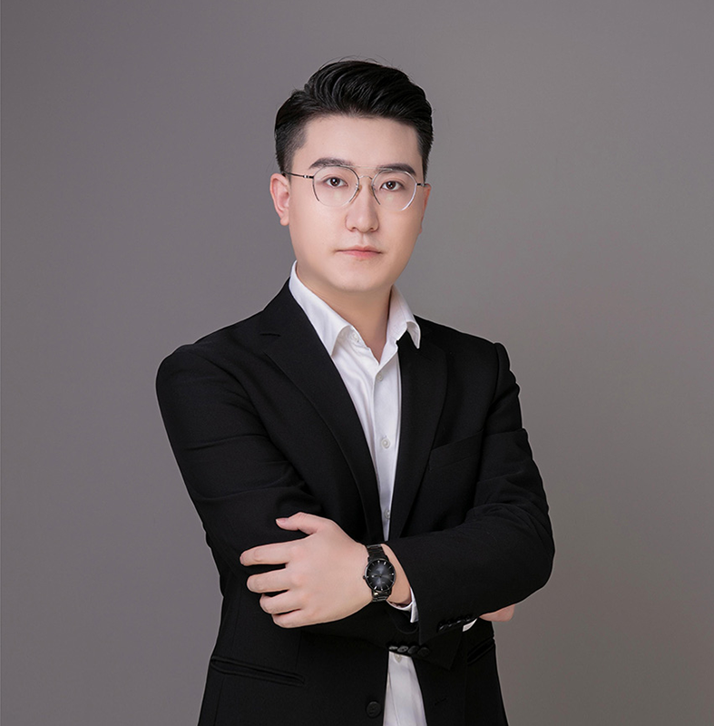 鄒 杰  全國(guó)企業(yè)經(jīng)營(yíng)管理人才庫(kù)資格成員